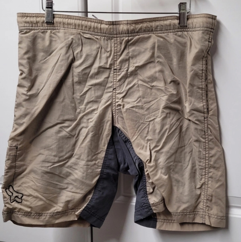 Fox Shorts Men's Size: 32 Padded Active wear